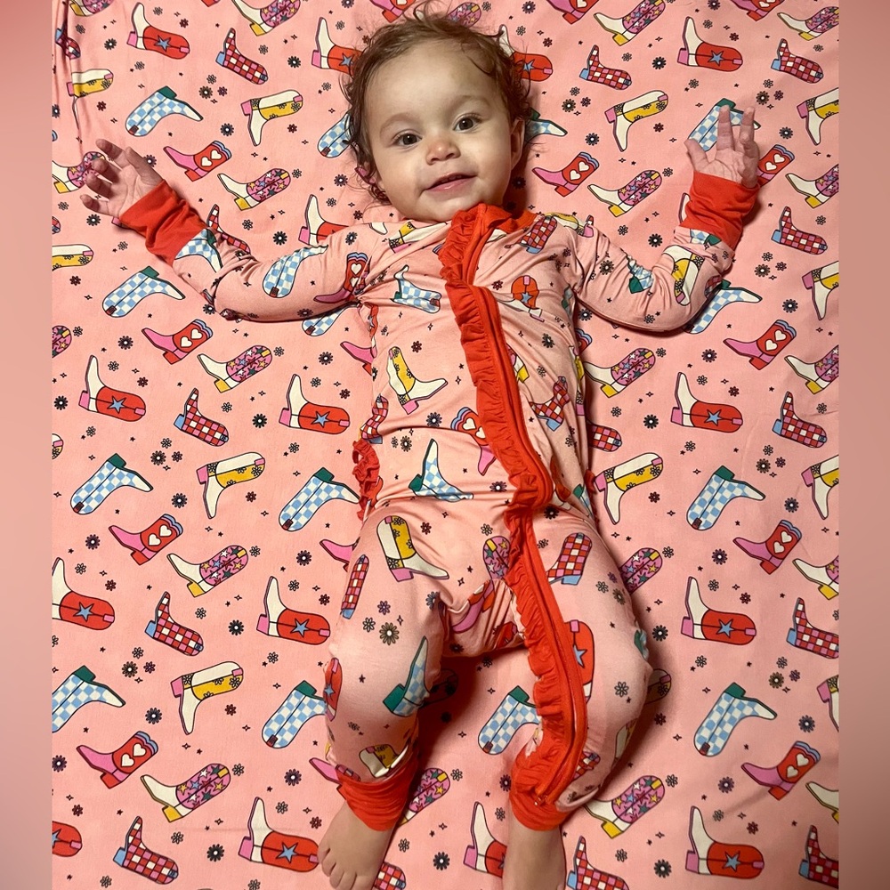 Kiki + Lulu bamboo convertible footie 18-24 months